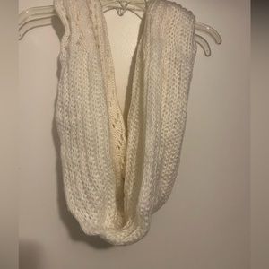 Like new Aldo Scarf